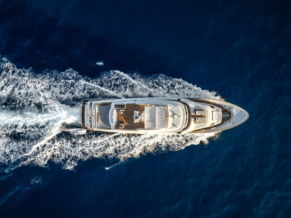 Custom Line Motor Boat CENTURION For Sale