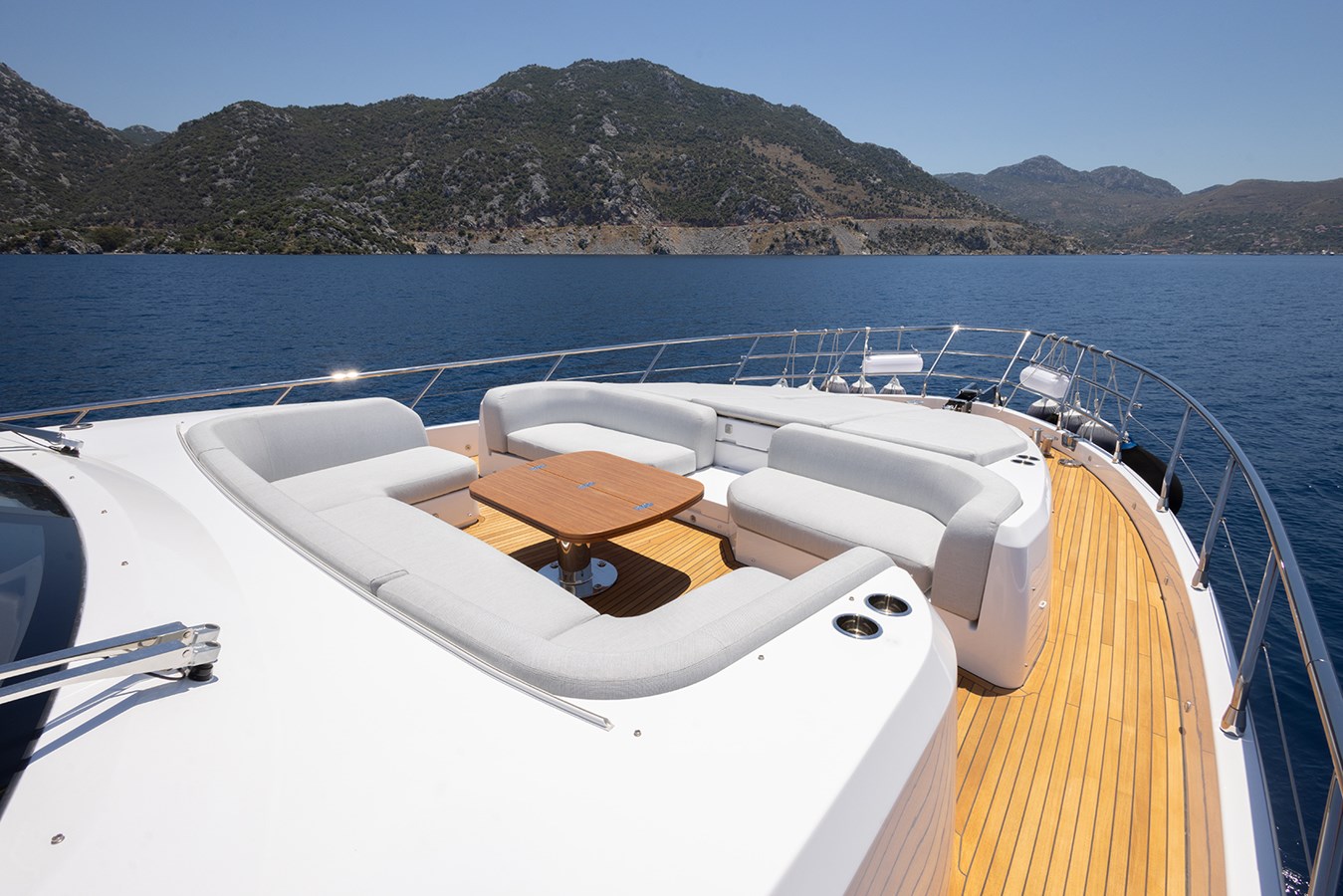 Azimut Yachts Motor Yacht MILES For Sale
