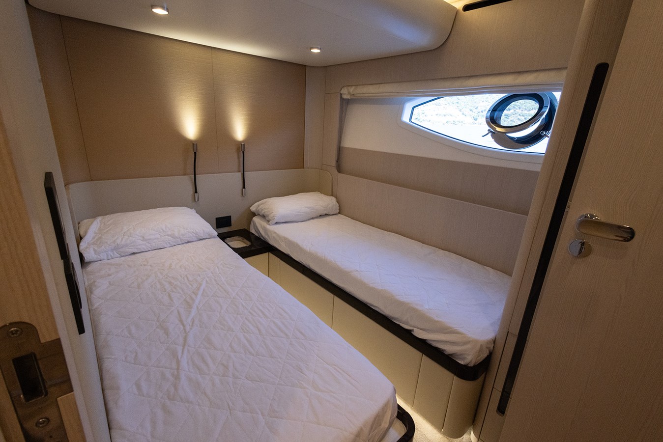 Azimut Yachts Motor Yacht MILES For Sale