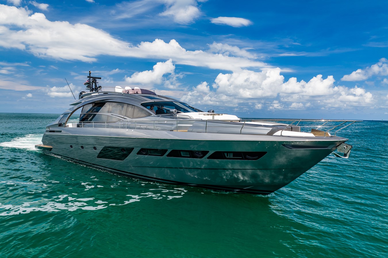 Pershing Motor Yacht ON THE MOVE For Sale