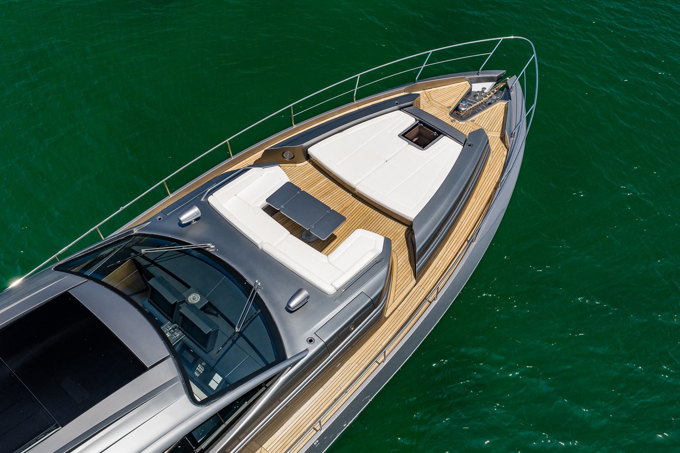 Pershing Motor Yacht ON THE MOVE For Sale