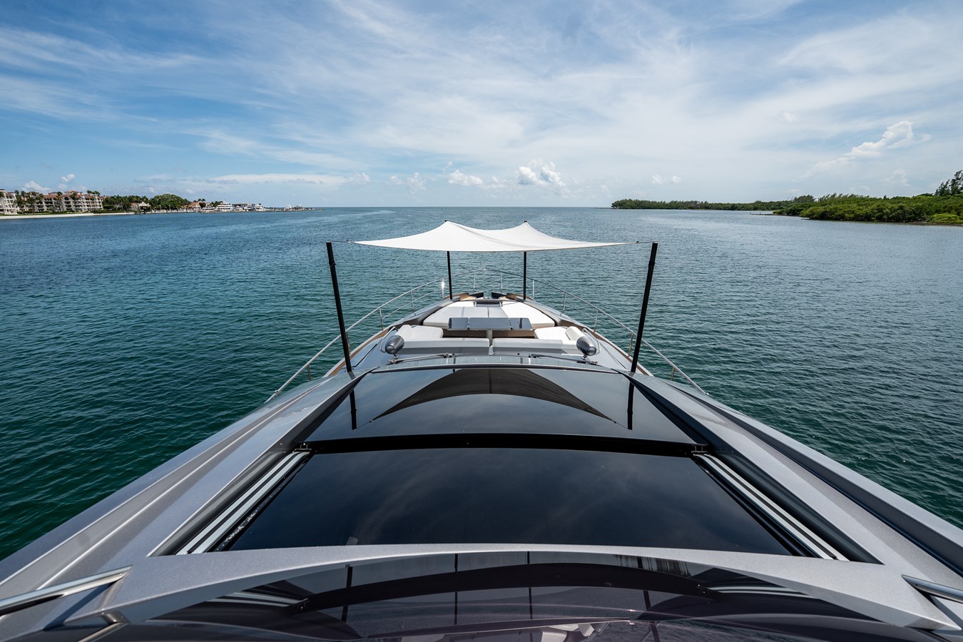 Pershing Motor Yacht ON THE MOVE For Sale