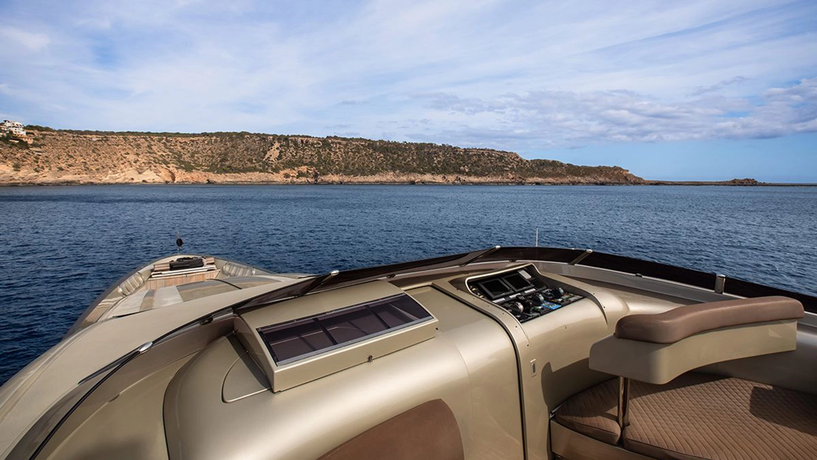 Isa Yachts Motor Yacht YCM 120 For Sale