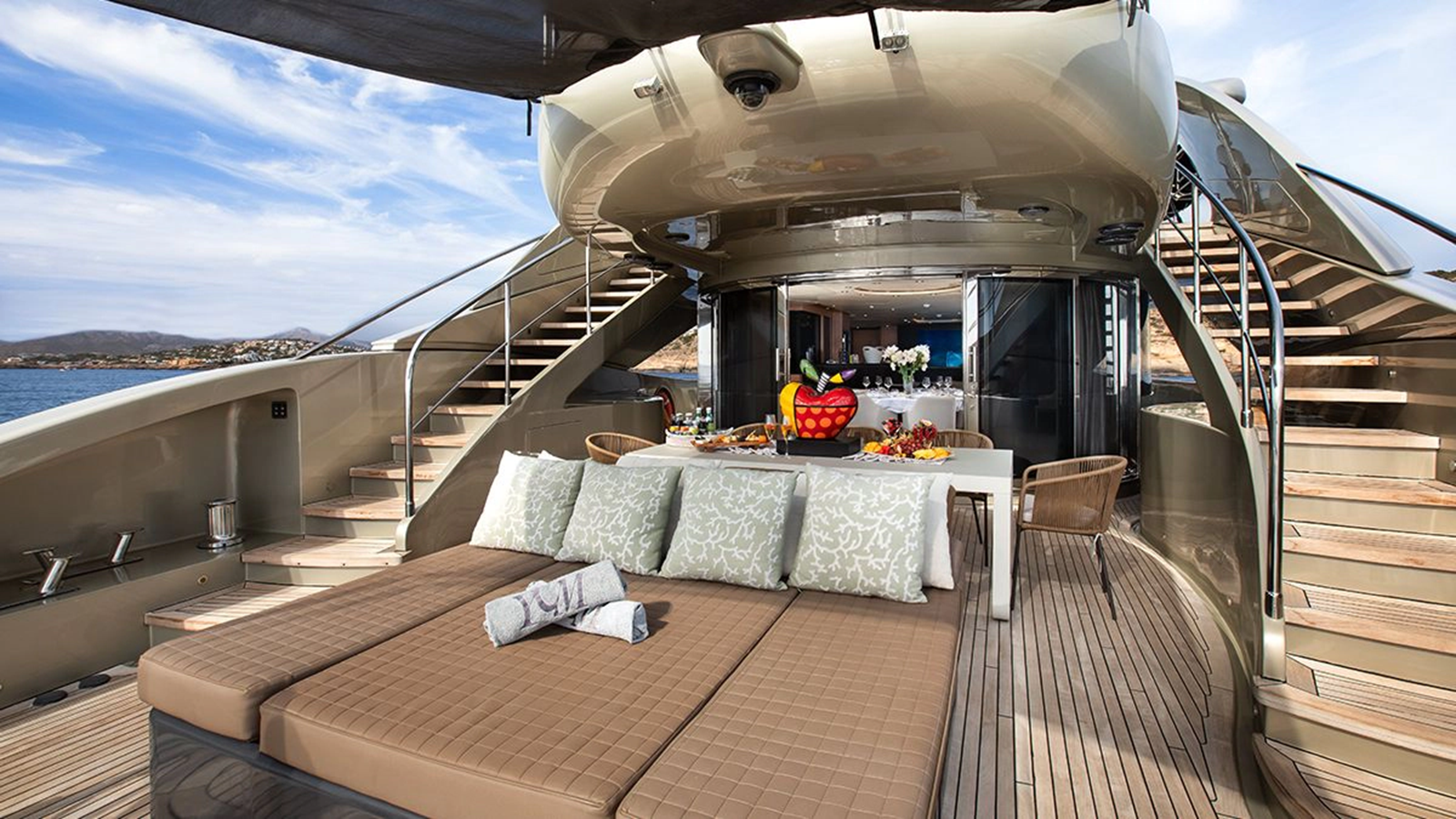 Isa Yachts Motor Yacht YCM 120 For Sale