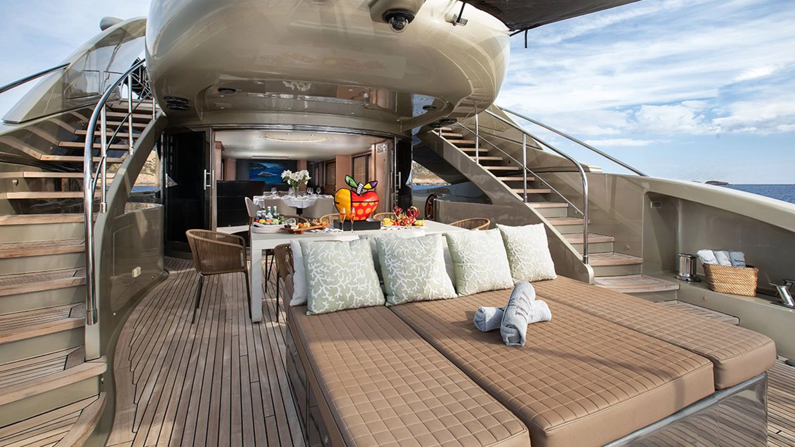 Isa Yachts Motor Yacht YCM 120 For Sale