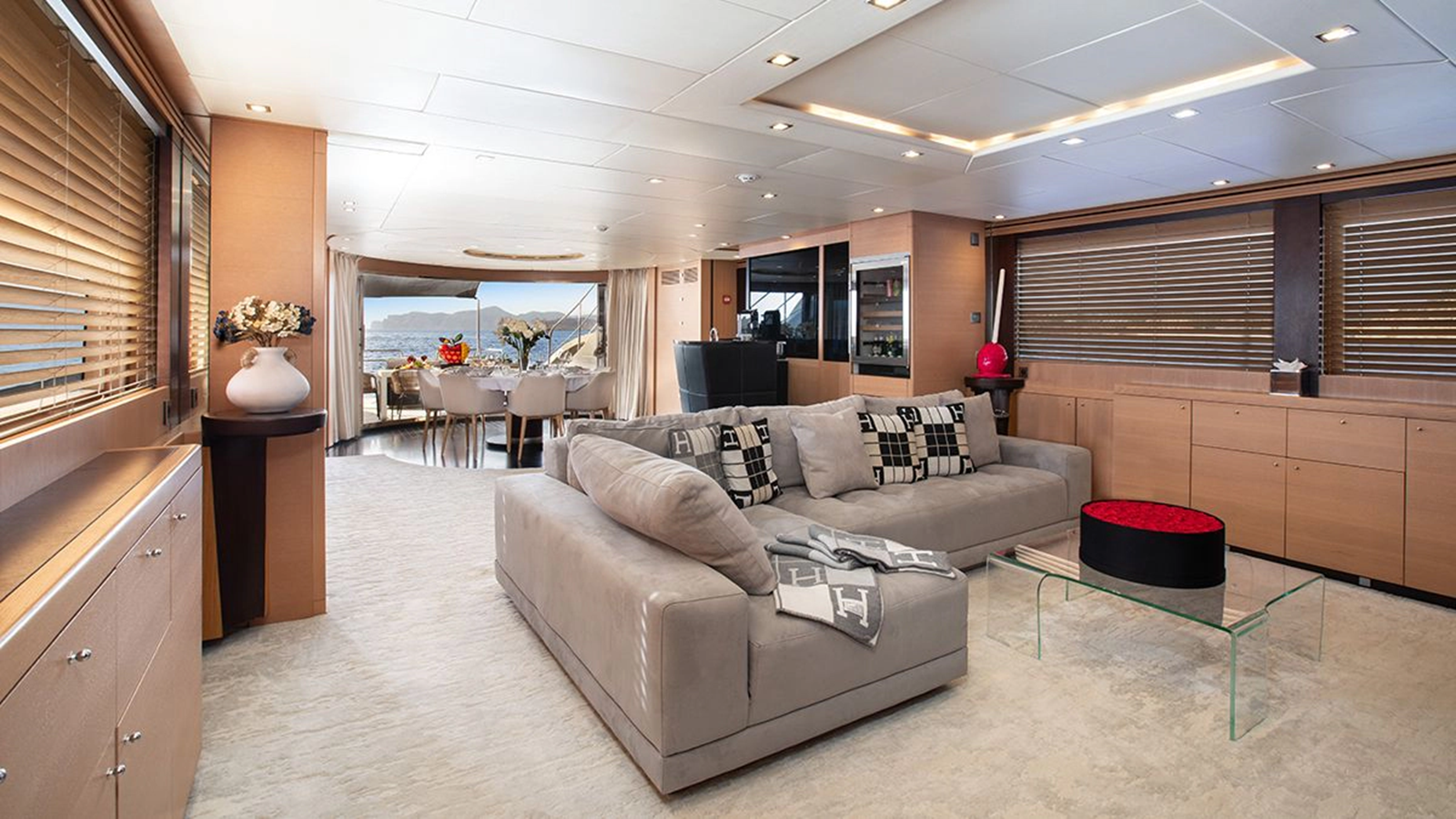Isa Yachts Motor Yacht YCM 120 For Sale