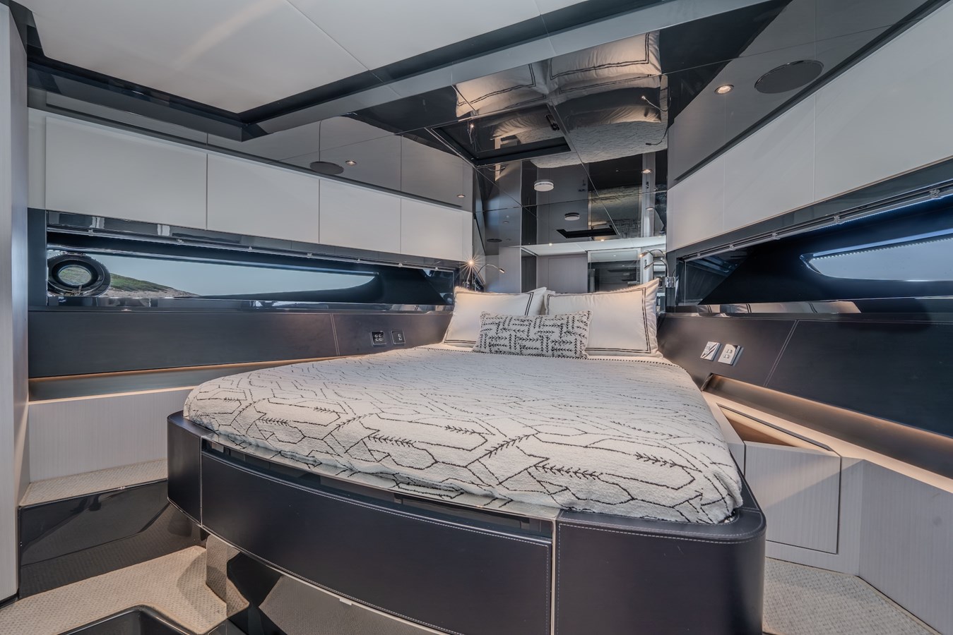 Riva Yacht Sport Yacht LUCE I  For Sale