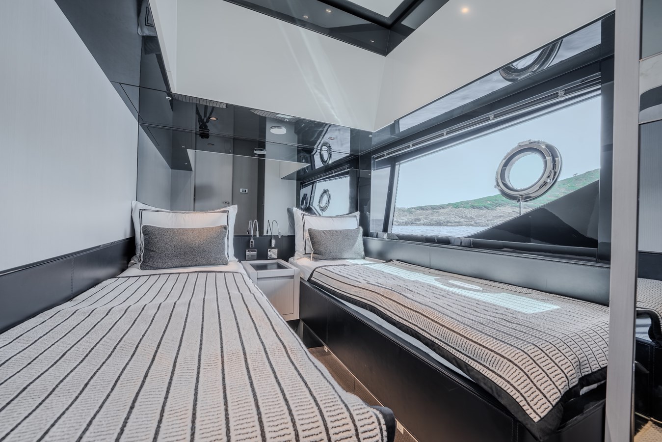 Riva Yacht Sport Yacht LUCE I  For Sale