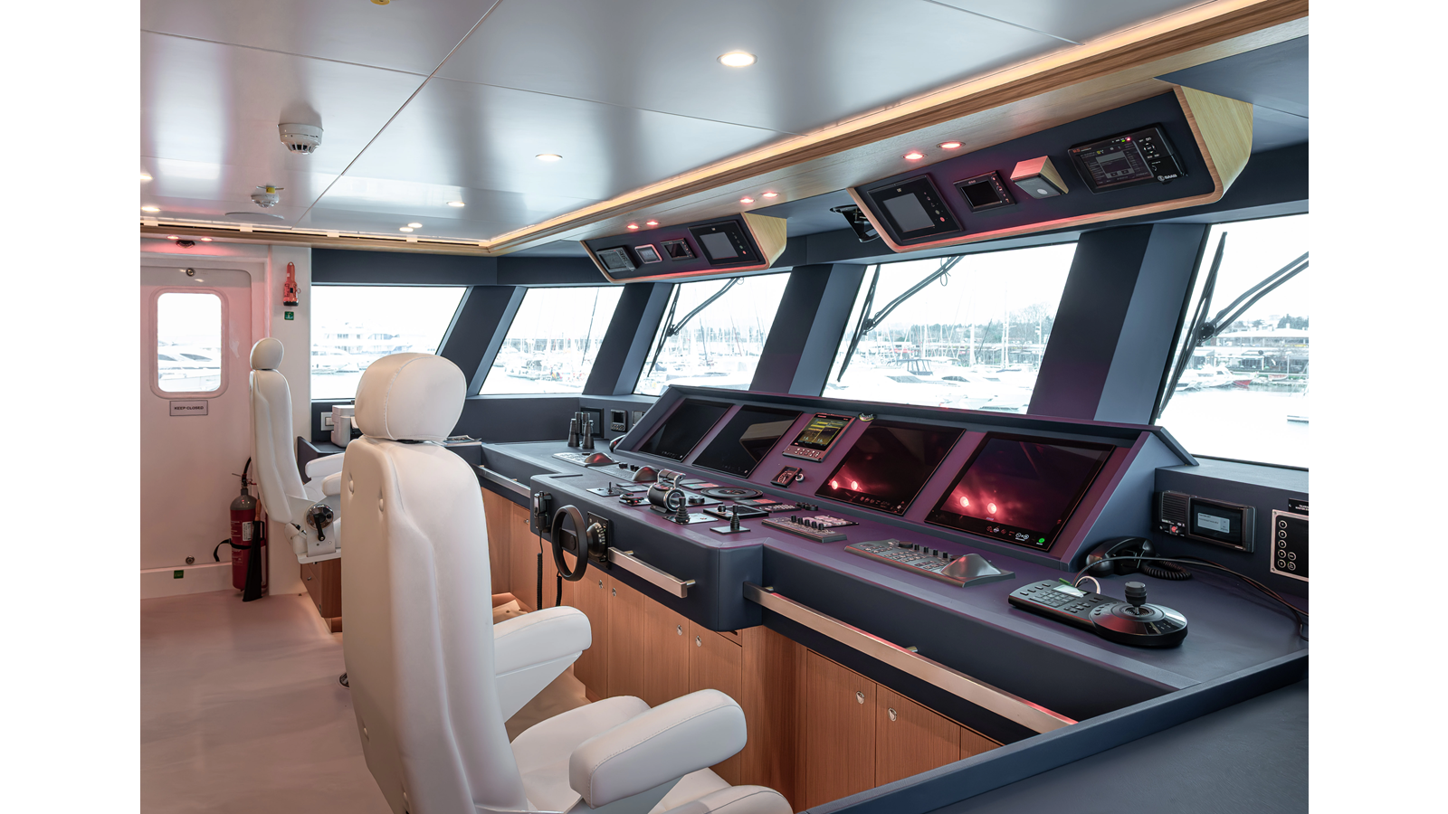 Rmk Marine Motor Yacht SEVEN SEAS For Sale