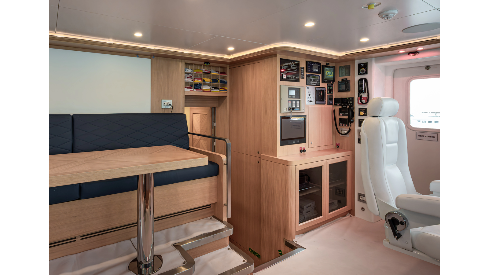 Rmk Marine Motor Yacht SEVEN SEAS For Sale