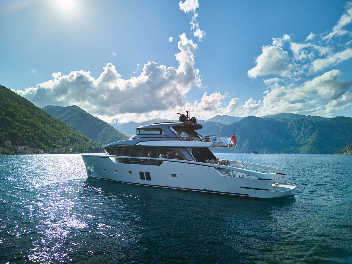 Sanlorenzo Yachts Motor Yacht ZAFFIRO III For Sale