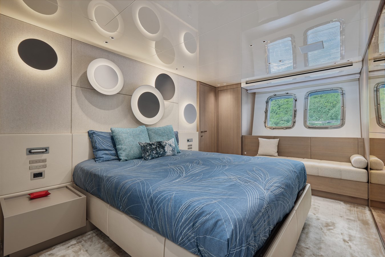 Sanlorenzo Yachts Motor Yacht ZAFFIRO III For Sale