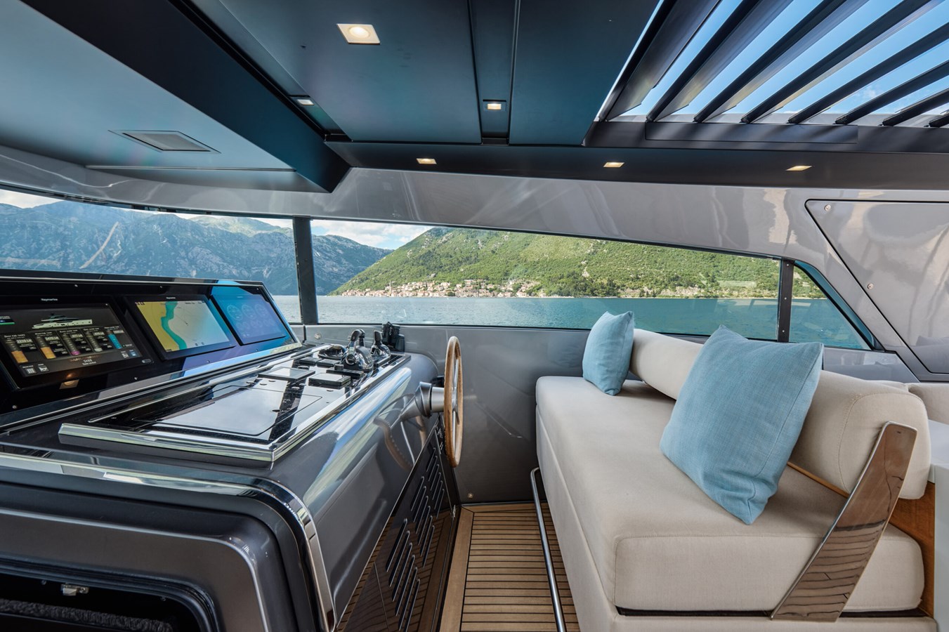 Sanlorenzo Yachts Motor Yacht ZAFFIRO III For Sale