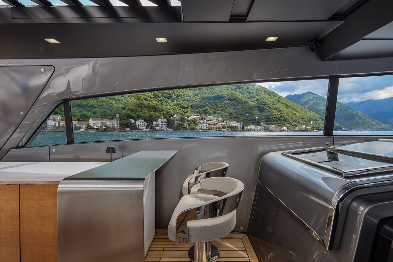 Sanlorenzo Yachts Motor Yacht ZAFFIRO III For Sale