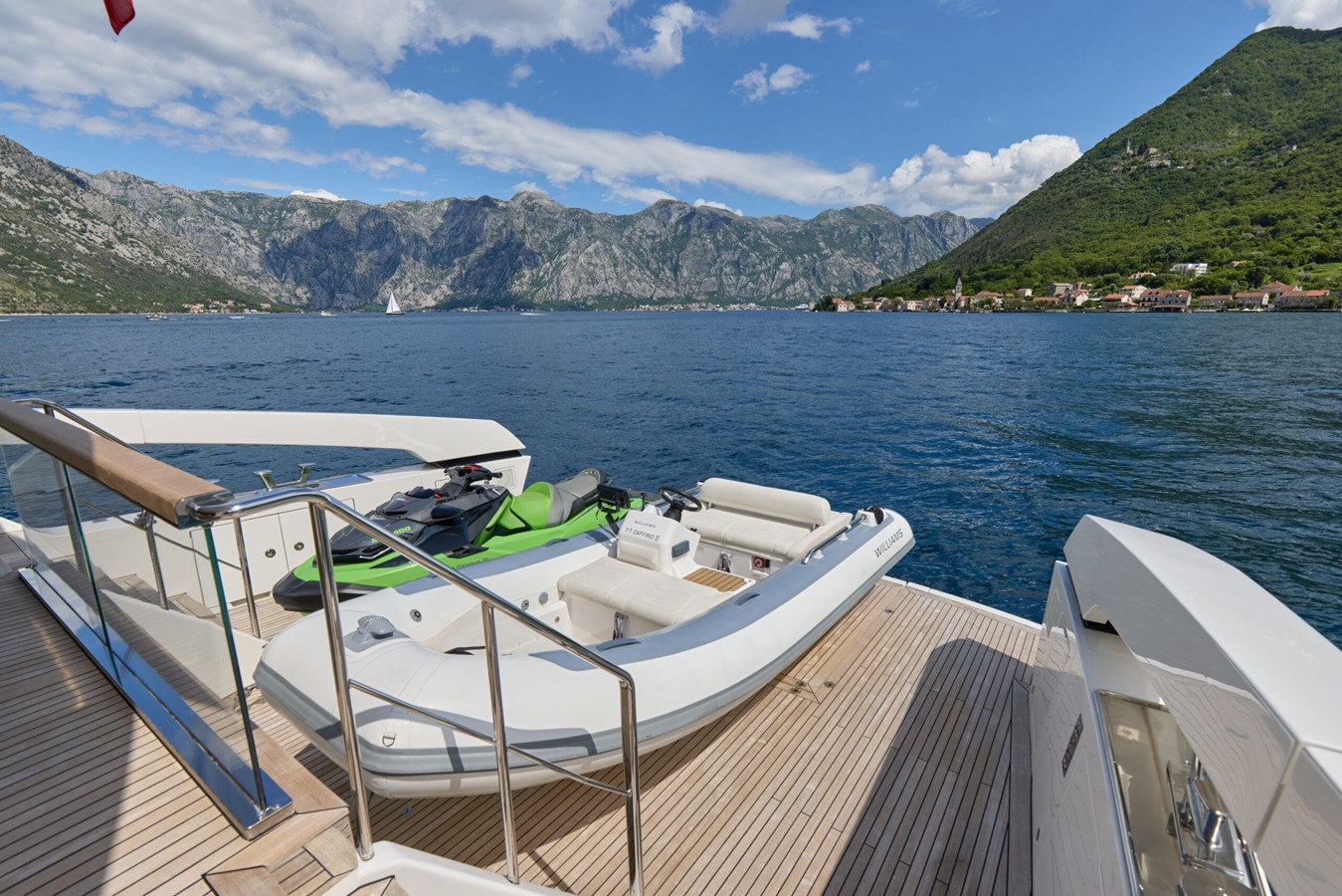 Sanlorenzo Yachts Motor Yacht ZAFFIRO III For Sale