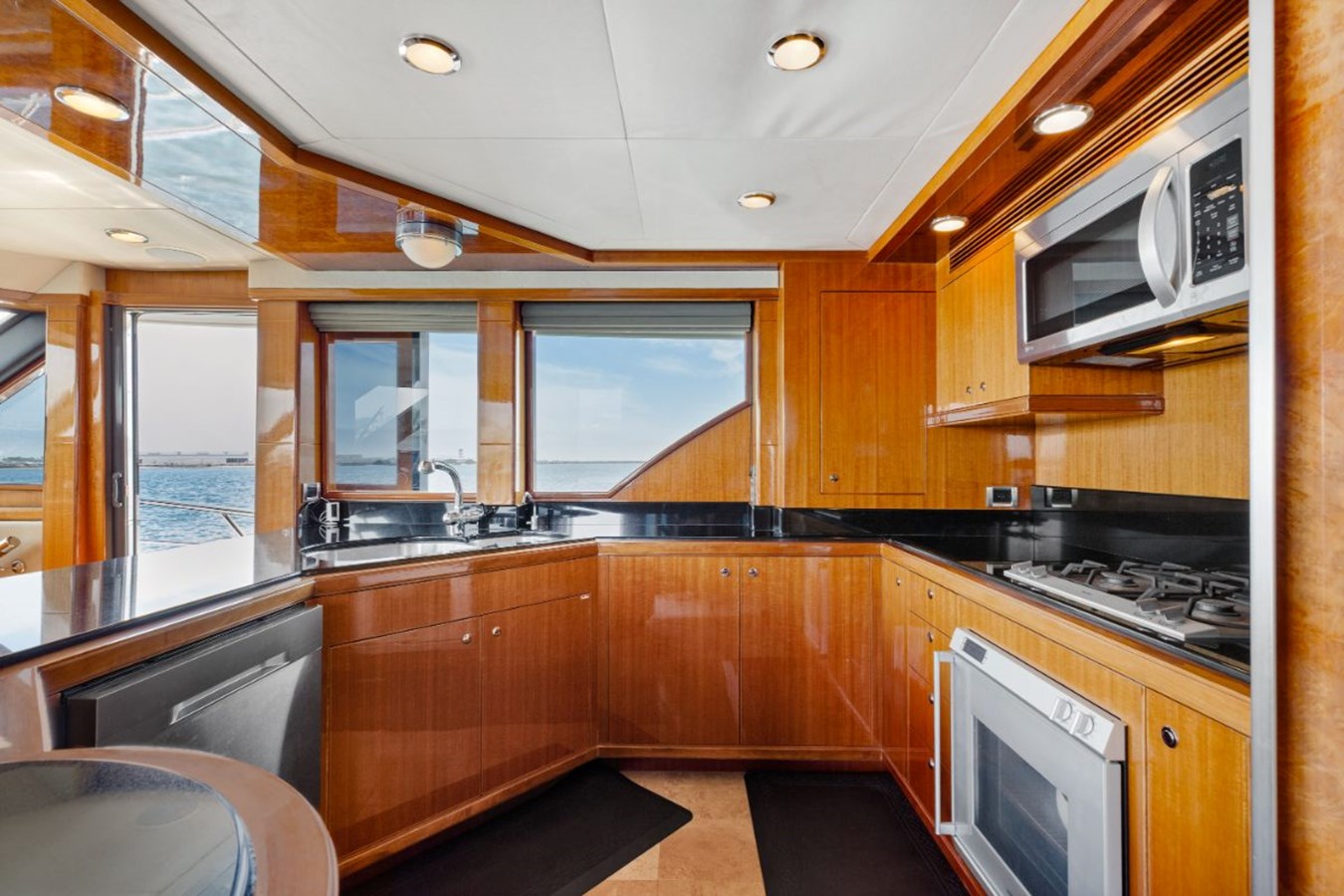 Ocean Alexander Motor Yacht SEA GRACE For Sale