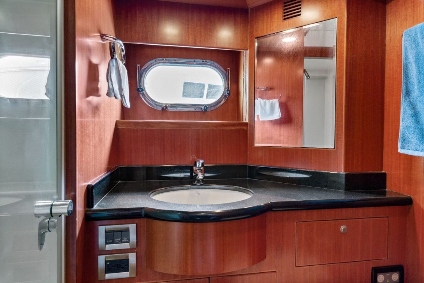 Ocean Alexander Motor Yacht SEA GRACE For Sale