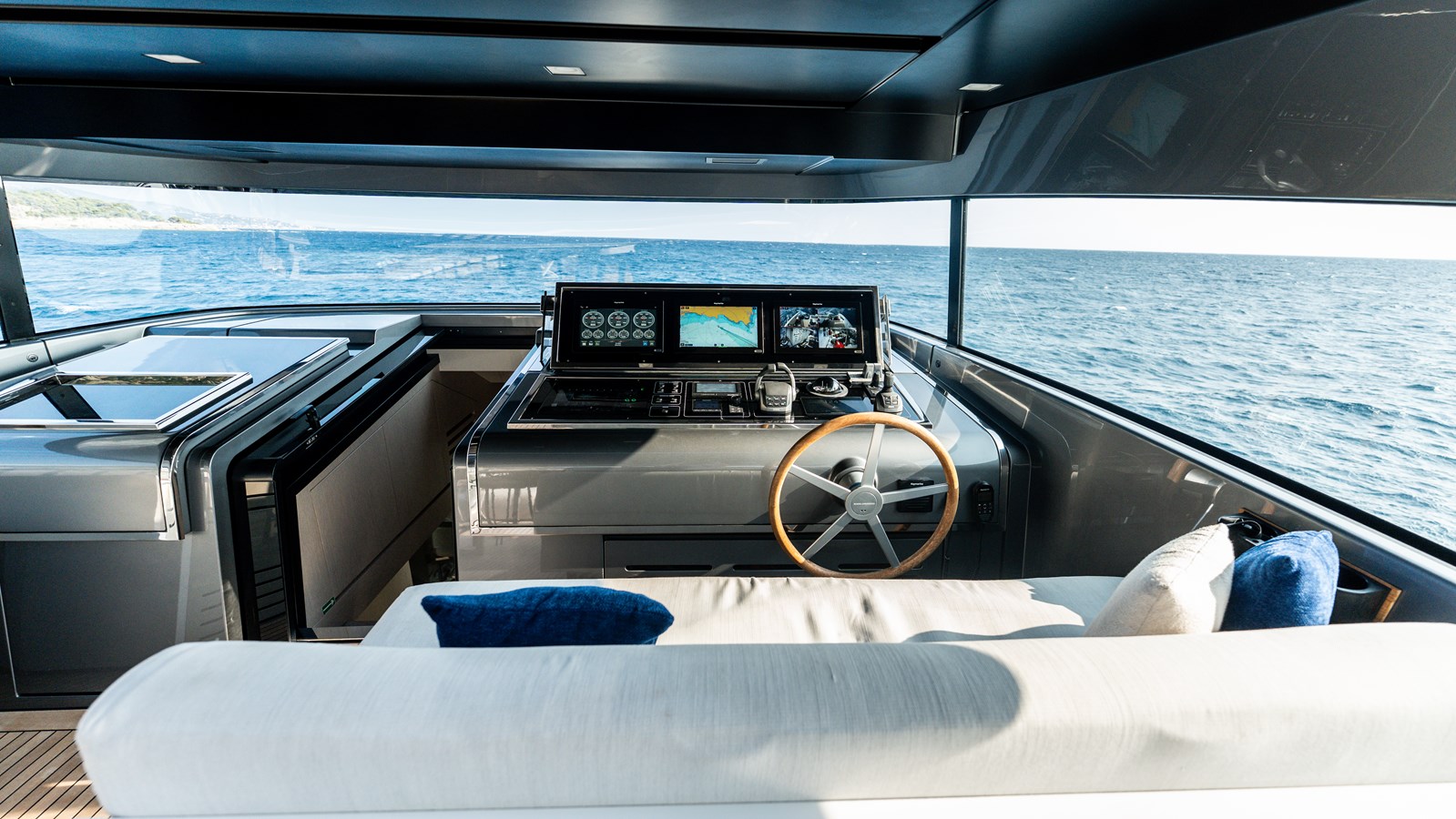 Sanlorenzo Yachts Motor Yacht LA For Sale