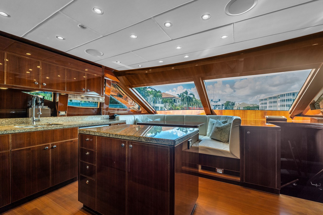 Hargrave Custom Yachts Motor Yacht QUIET SUN For Sale