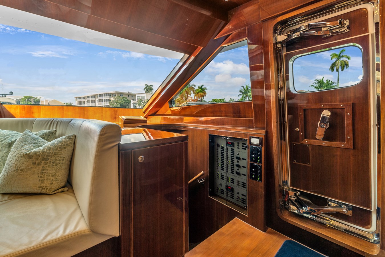 Hargrave Custom Yachts Motor Yacht QUIET SUN For Sale