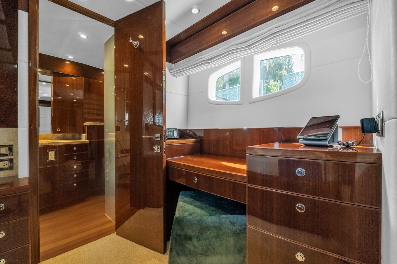 Hargrave Custom Yachts Motor Yacht QUIET SUN For Sale