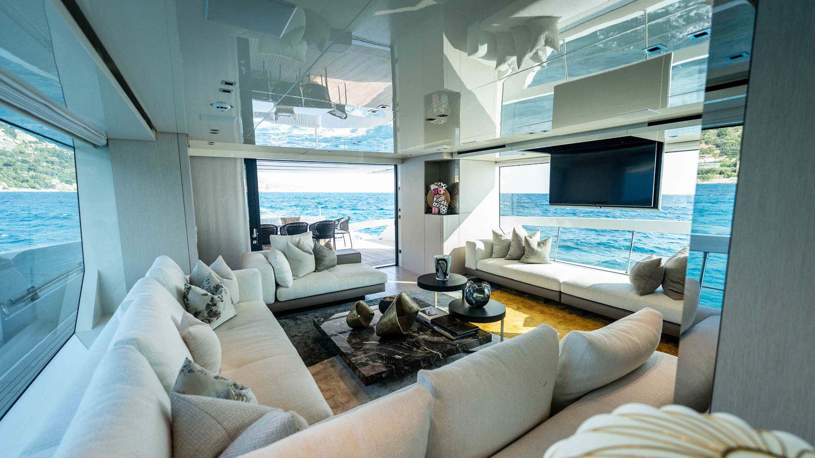 Sanlorenzo Yachts Motor Boat LA For Sale