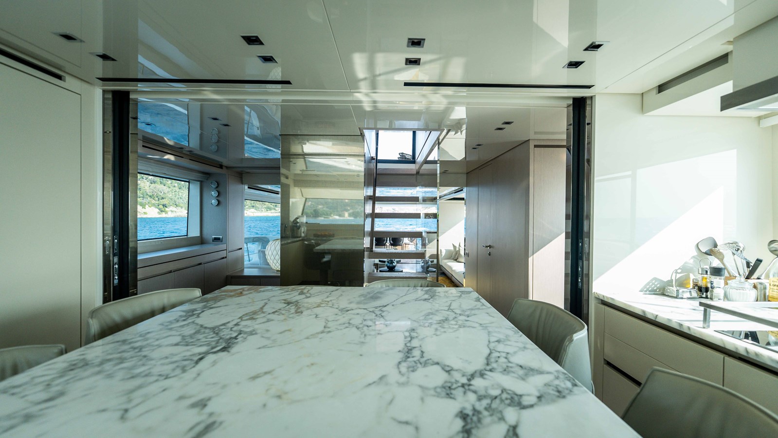 Sanlorenzo Yachts Motor Boat LA For Sale