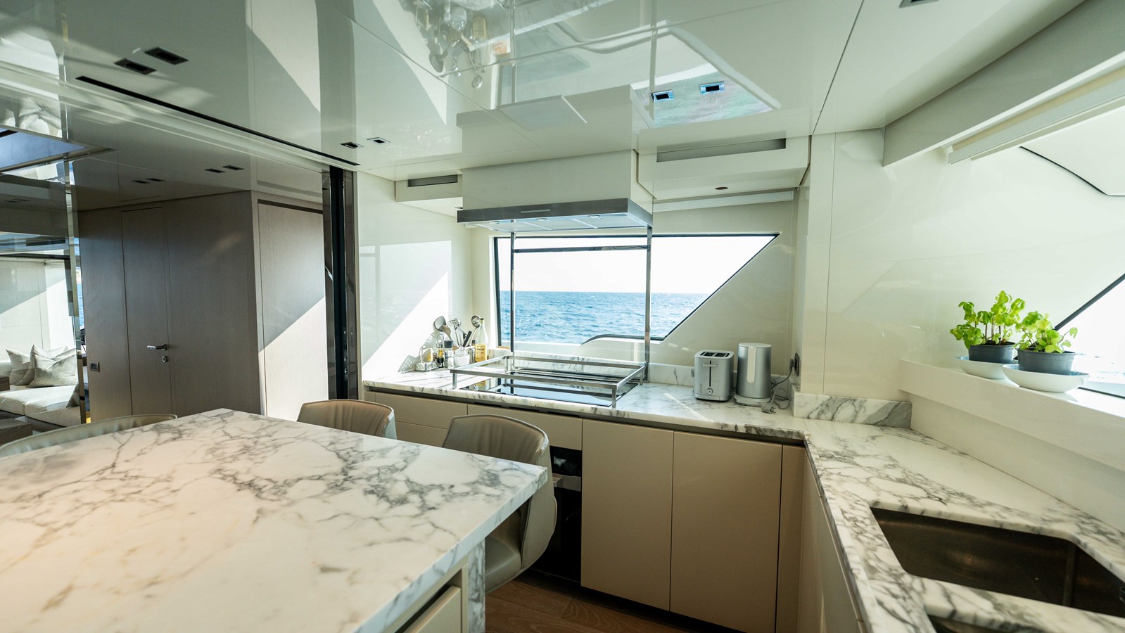 Sanlorenzo Yachts Motor Boat LA For Sale