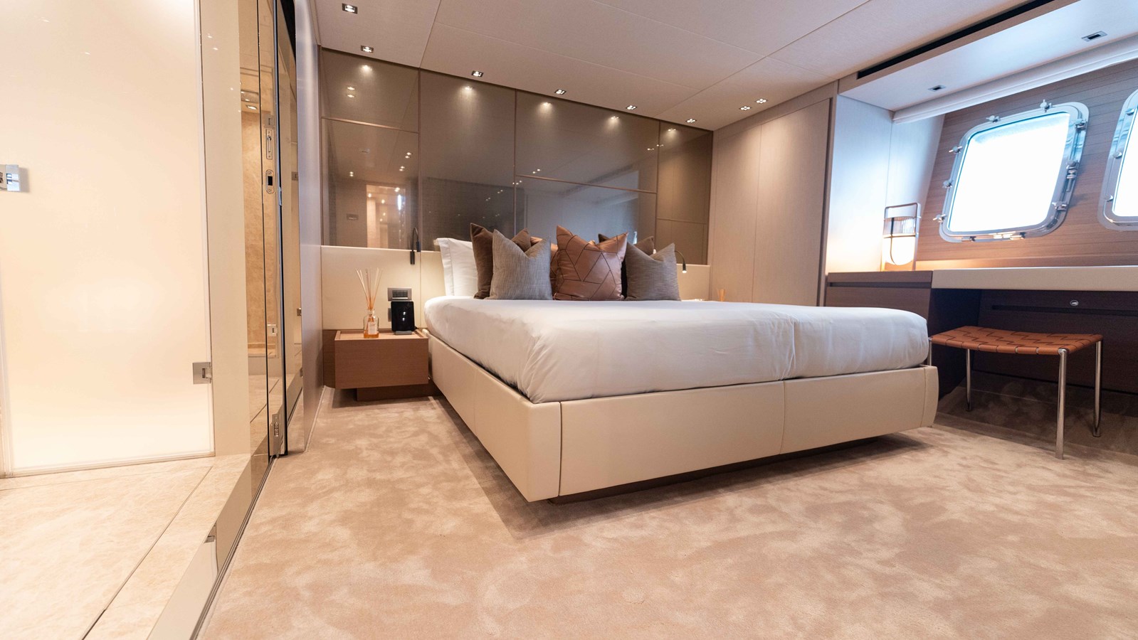Sanlorenzo Yachts Motor Boat LA For Sale