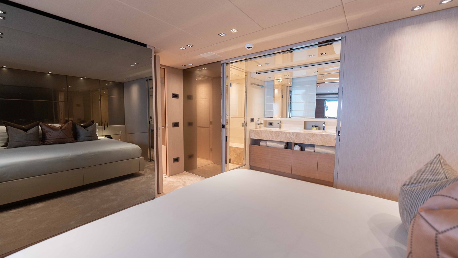 Sanlorenzo Yachts Motor Boat LA For Sale