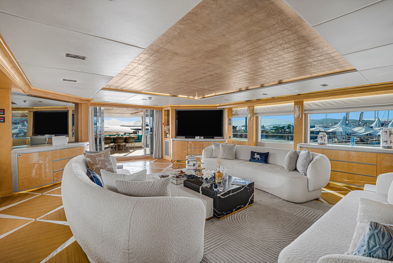 Majesty Motor Yacht ATLANTIS For Sale