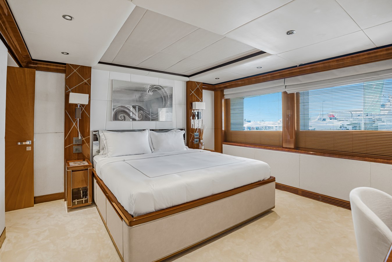 Majesty Motor Yacht ATLANTIS For Sale