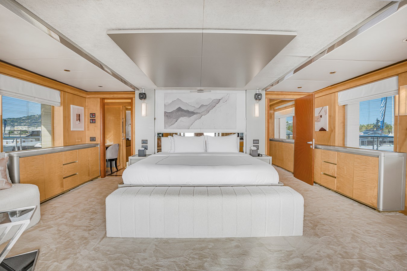 Majesty Motor Yacht ATLANTIS For Sale