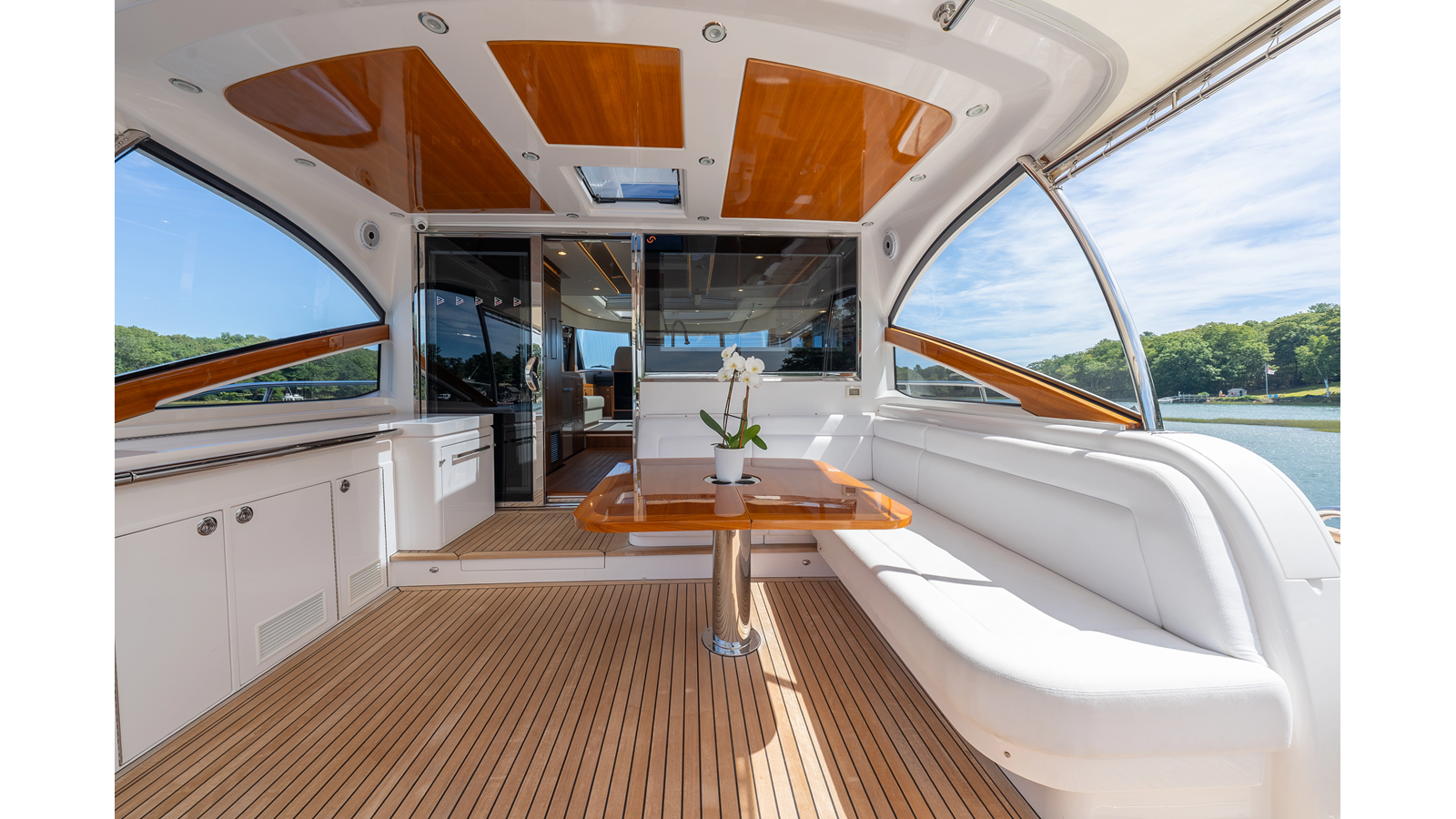 Belize Motoryacht Cruising Yacht LYRICA For Sale