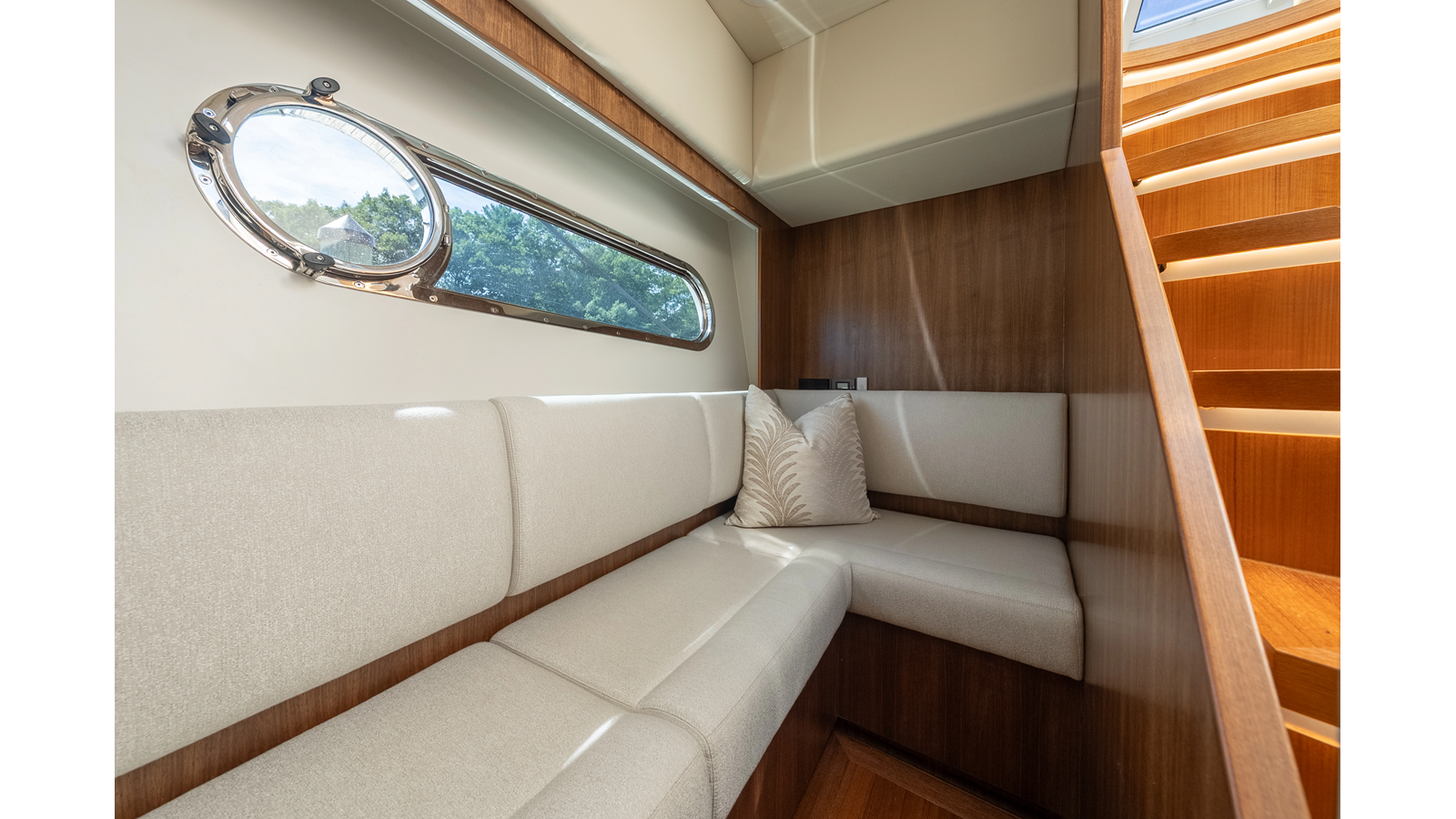 Belize Motoryacht Cruising Yacht LYRICA For Sale
