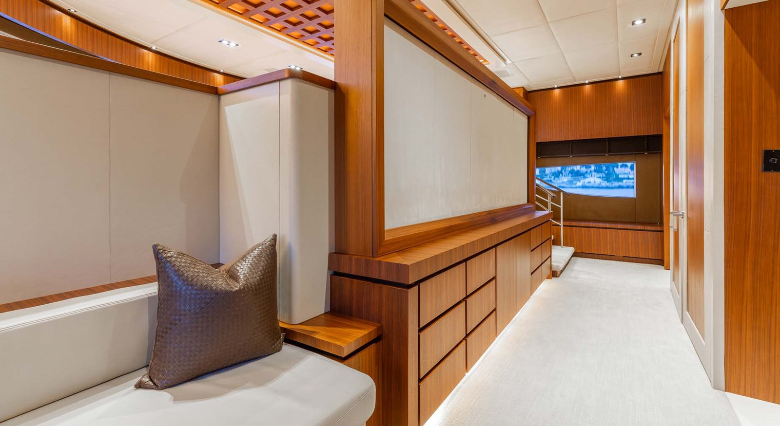 Trinity Yachts Motor Yacht Champagne Seas For Sale
