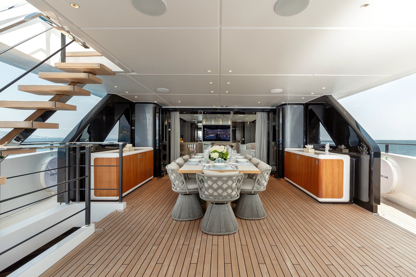 Ferretti Custom Line Commercial Vessel LADY DIA For Sale