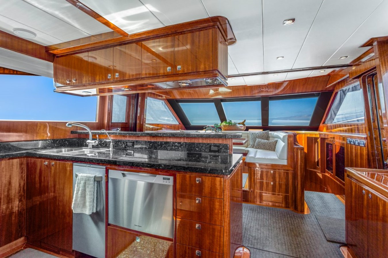 Hampton Yachts Motor Yacht TIGER LILLI For Sale