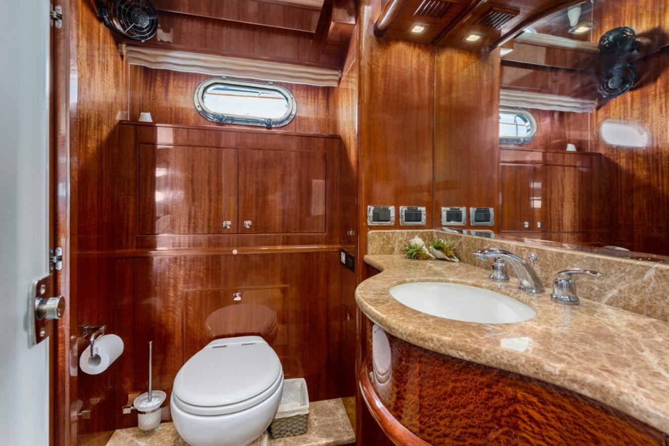 Hampton Yachts Motor Yacht TIGER LILLI For Sale