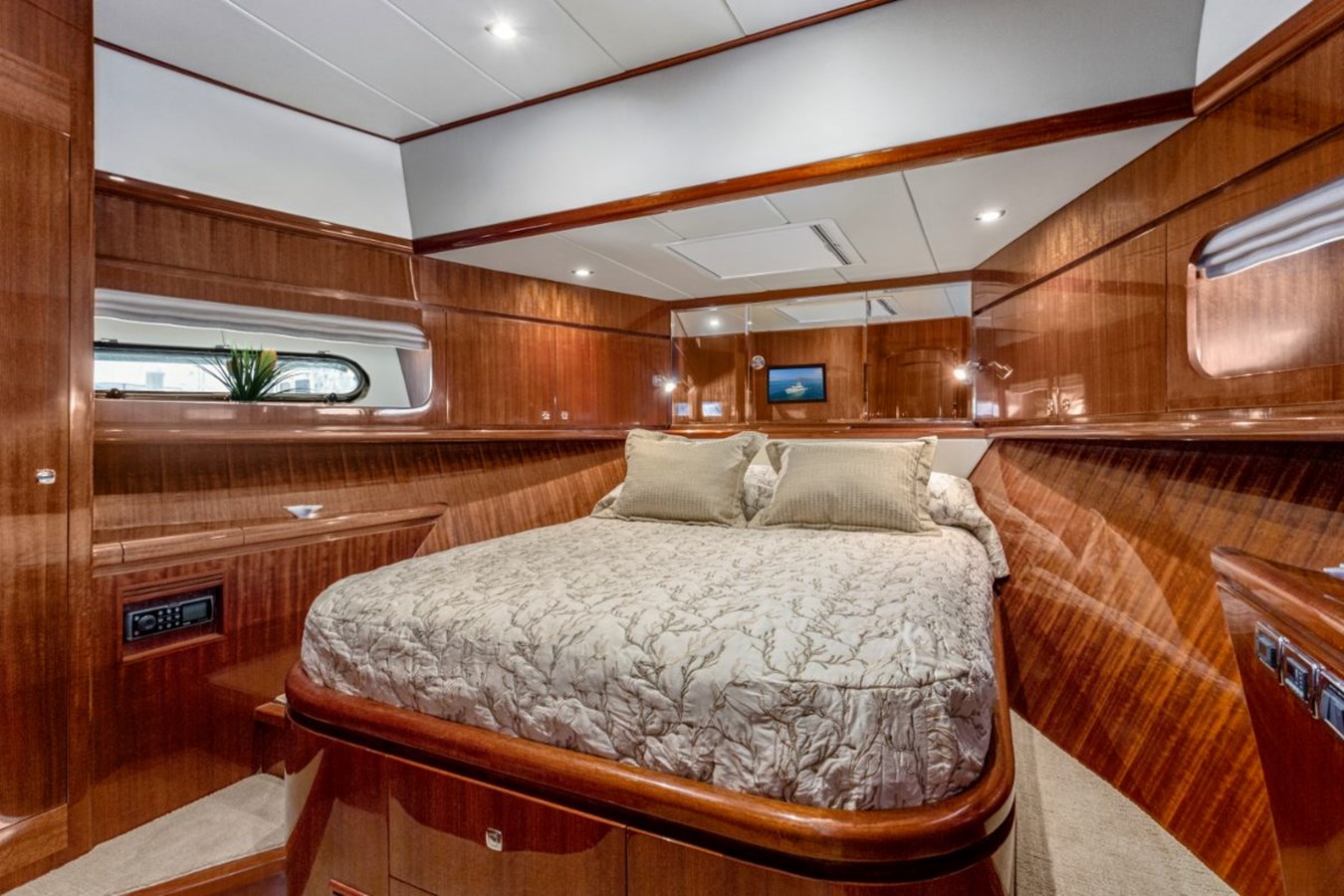 Hampton Yachts Motor Yacht TIGER LILLI For Sale