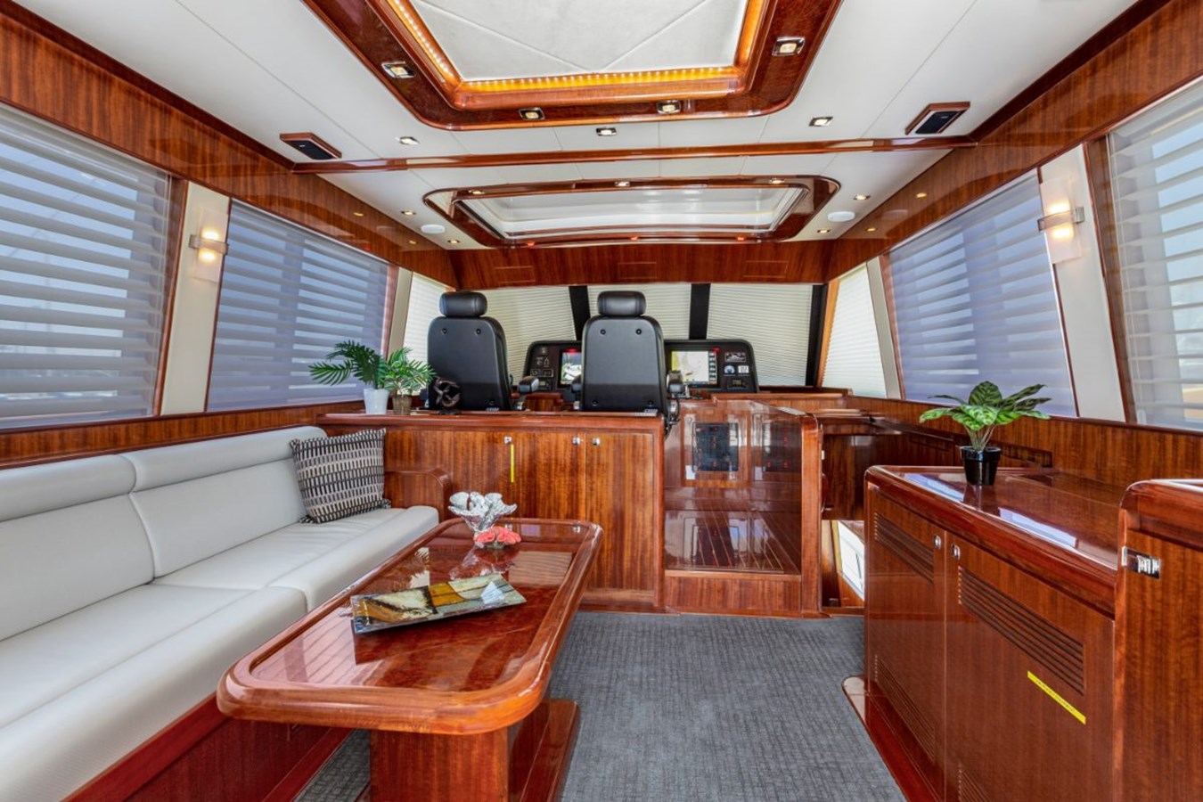 Hampton Yachts Motor Yacht TIGER LILLI For Sale