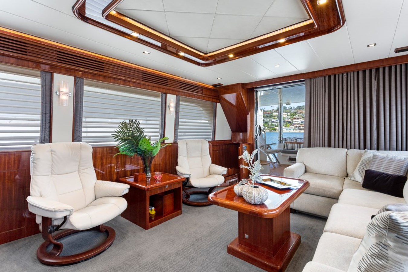 Hampton Yachts Motor Yacht TIGER LILLI For Sale
