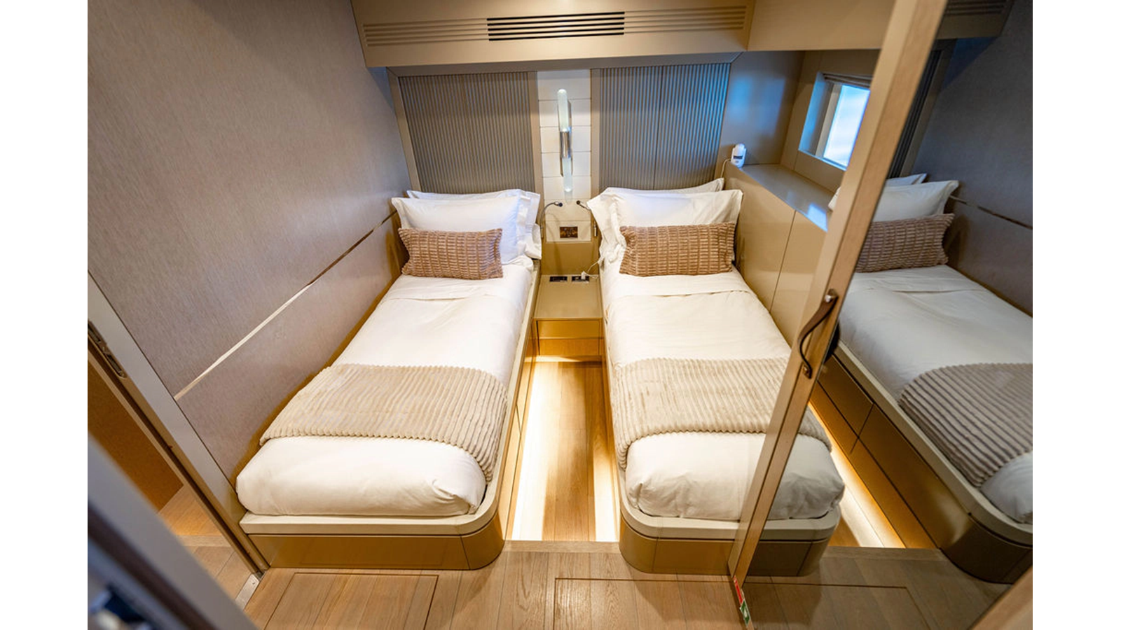 Sirena Yachts, Finland Motor Yacht NIVASA For Sale