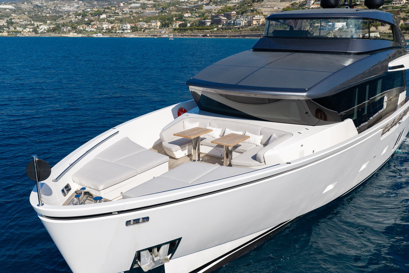 Sanlorenzo Yachts Motor Yacht JUNIOR For Sale