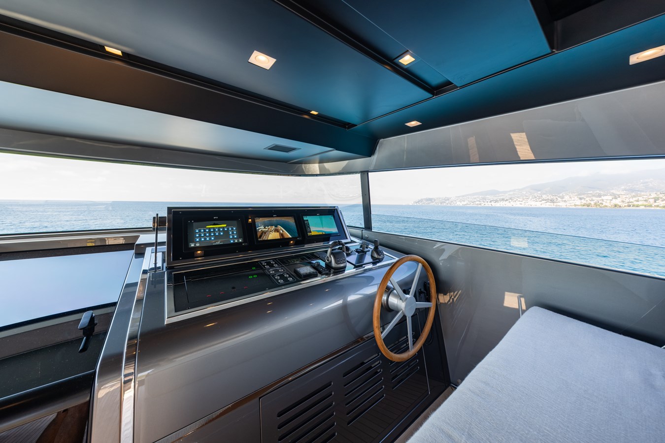 Sanlorenzo Yachts Motor Yacht JUNIOR For Sale