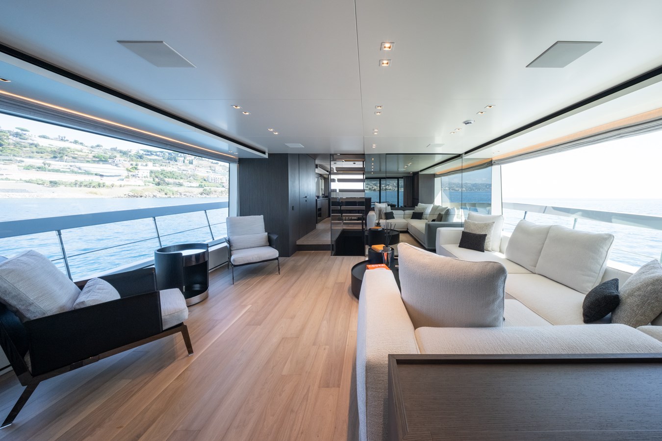 Sanlorenzo Yachts Motor Yacht JUNIOR For Sale