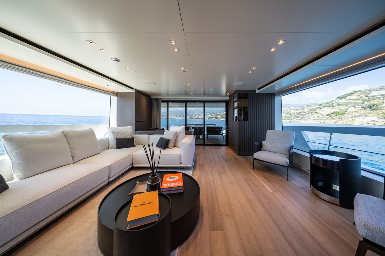Sanlorenzo Yachts Motor Yacht JUNIOR For Sale