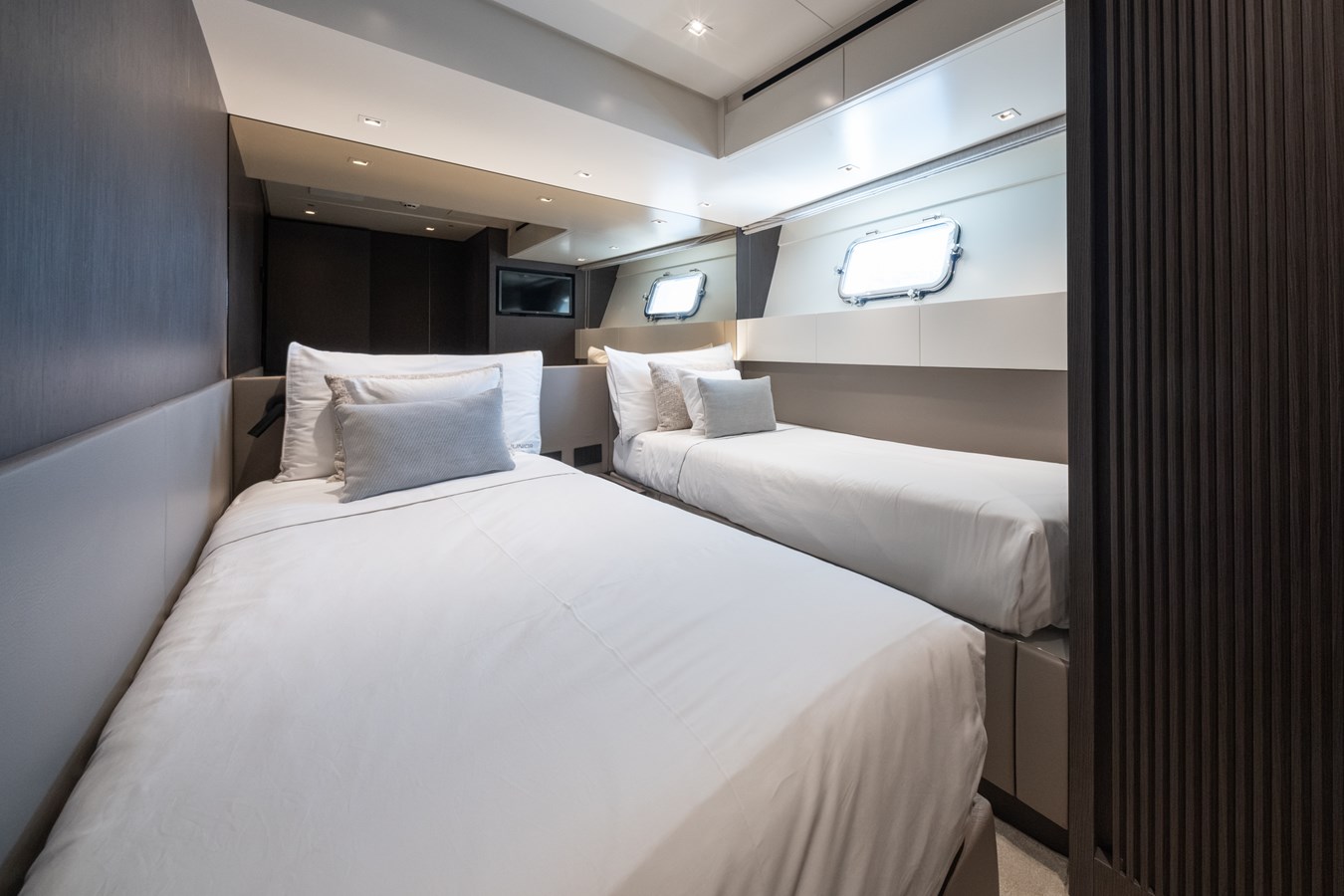 Sanlorenzo Yachts Motor Yacht JUNIOR For Sale