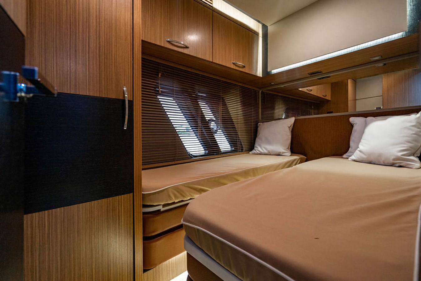 Sea Ray Cruiser Bella For Sale