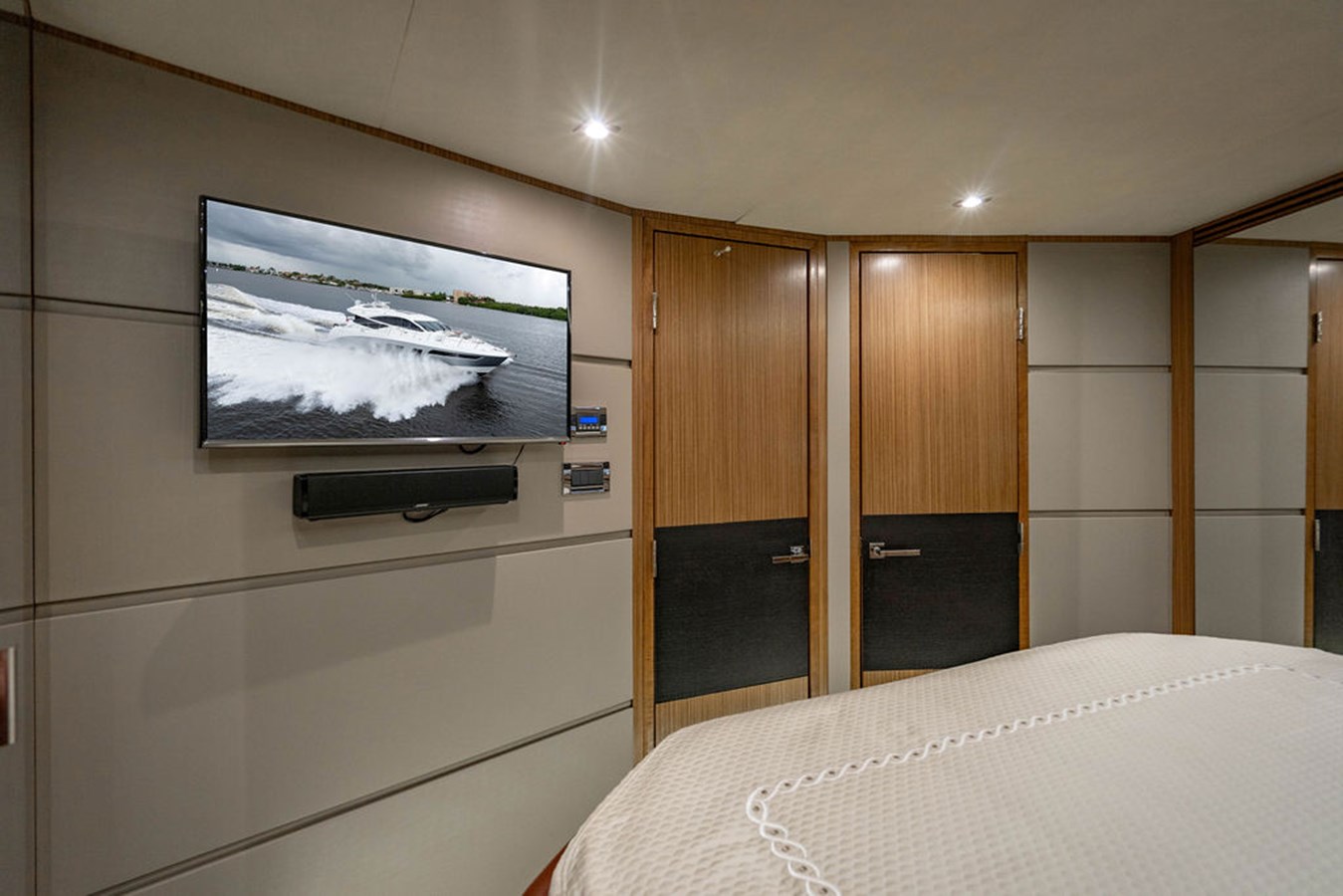 Sea Ray Cruiser Bella For Sale